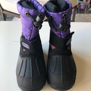 Totes size 8 snow boots ❄️